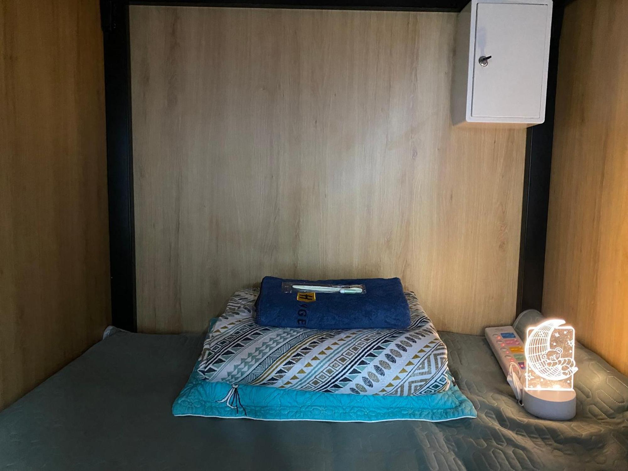 Апартаменты Start House Dorm Walk 5 Minutes To The Airport Хошимин Экстерьер фото