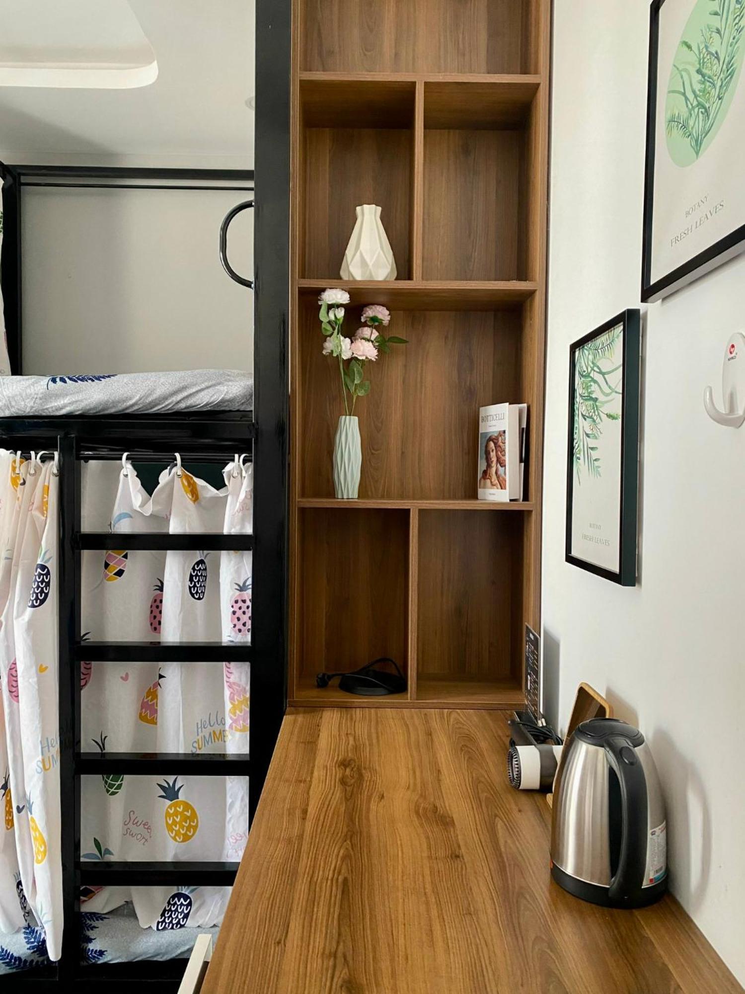 Апартаменты Start House Dorm Walk 5 Minutes To The Airport Хошимин Экстерьер фото
